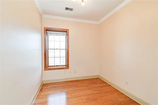 21 Saint Pauls Ave #1 — Photo 8