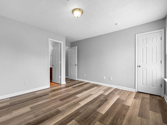 4th image of 7981 Marsha Woods Dr