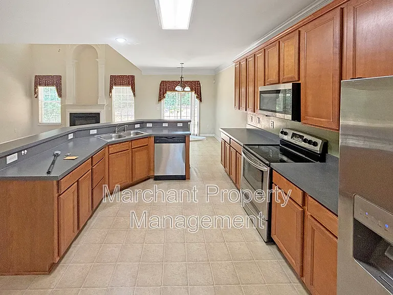 304 Horsepen Way — Photo 6