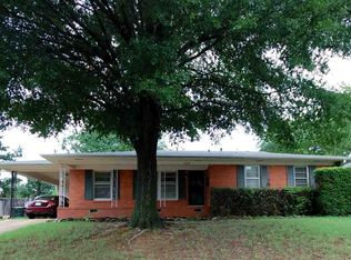 1215 Vera Cruz St, Memphis, TN 38117