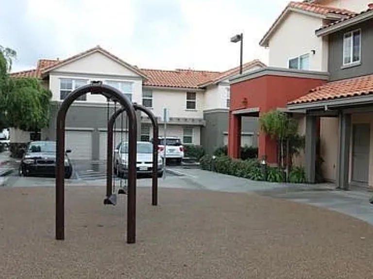 2177 Alum Rock Ave — Photo 27