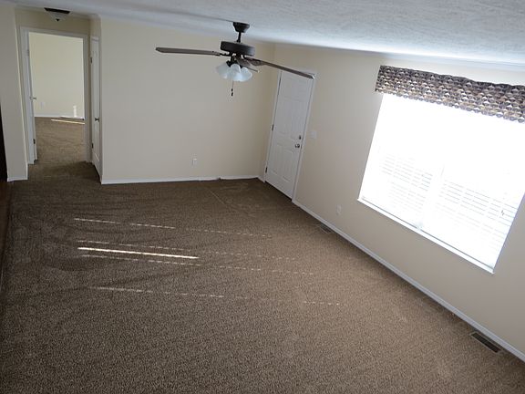 5th image of 24555 Edwin Dr