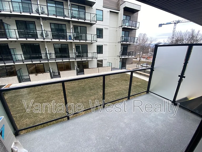 1274 Devonshire Ave #344 — Photo 7