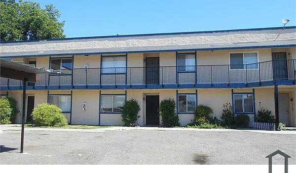 2 bed, $1,195 — Photo 2