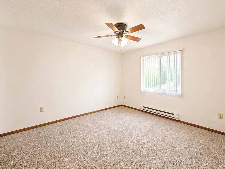 Murdock Apartments — Photo 71