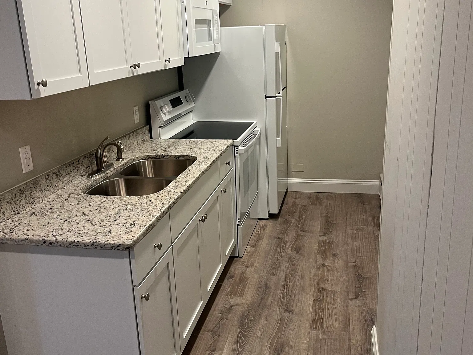 1 bed, $1,145 — Photo 2