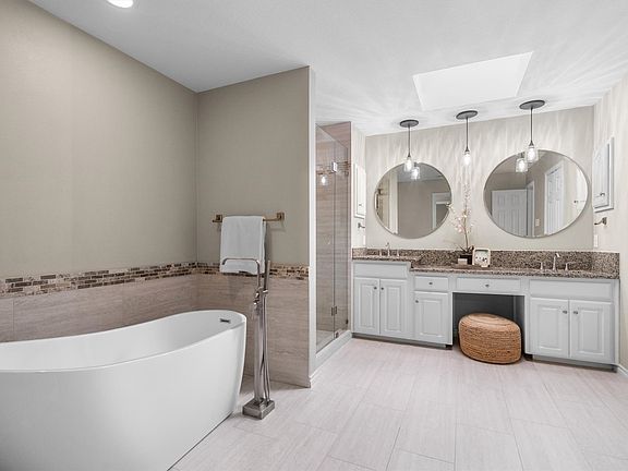 3rd image of 2116 Tennyson Dr