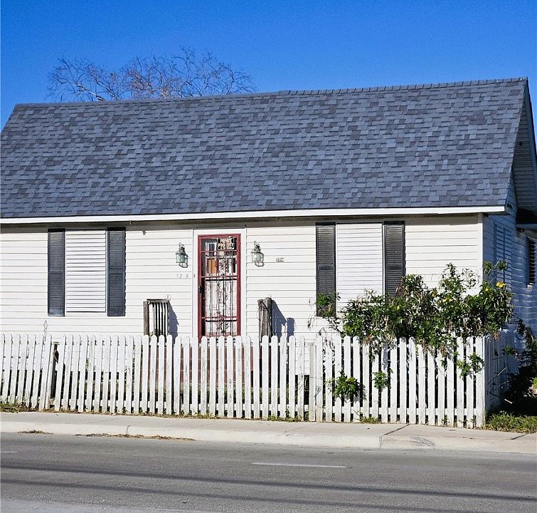 1st image of 3218 McArdle Rd