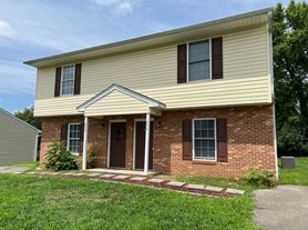 East Augusta Avenue 220-240, 234