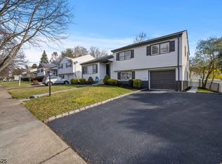 41 Golf Rd, Bloomfield, NJ 07003