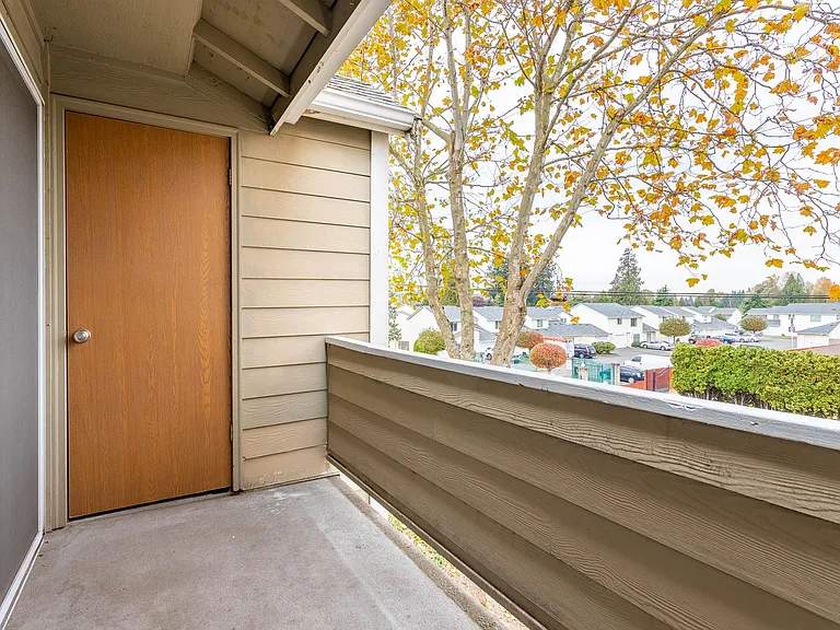 The Gardens Apartments — Photo 37
