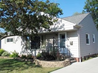 1739 Sunningdale Rd, Mayfield Heights, OH 44124