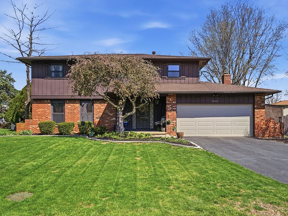 1st image of 1800 Lakehill Ct