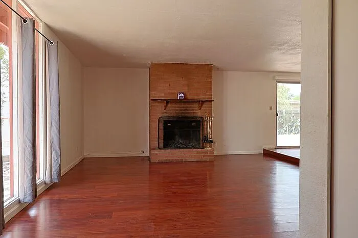 3 bed, 2.0 bath, 1589 sqft, $1,850 — Photo 4