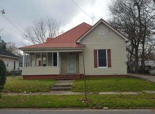 1712 S Main St, Pine Bluff, AR 71601