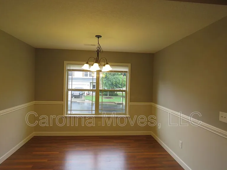 105 Dellwood Dr — Photo 5