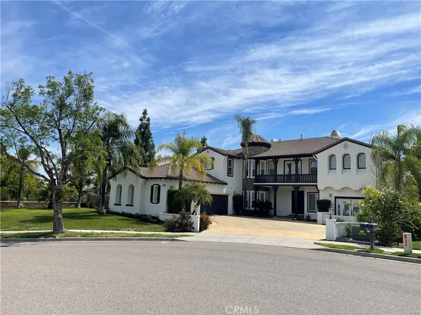 3795 Peregrin Cir, Corona, CA 92881