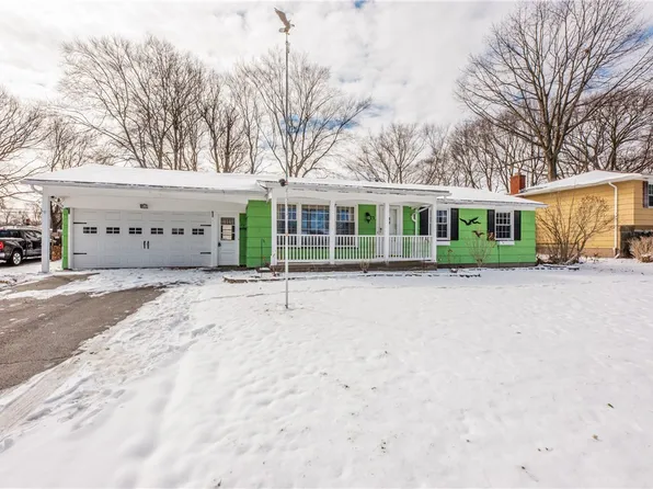 73 Wembly Rd, Rochester, NY 14616