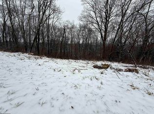 22 Coopers Rock Dr, Bruceton Mills, WV 26525