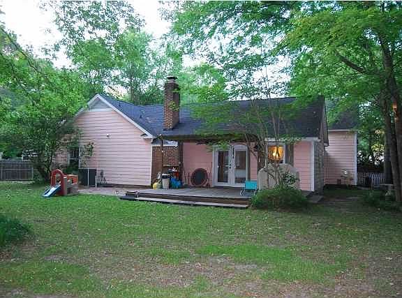 5th image of 105 Exeter Ct