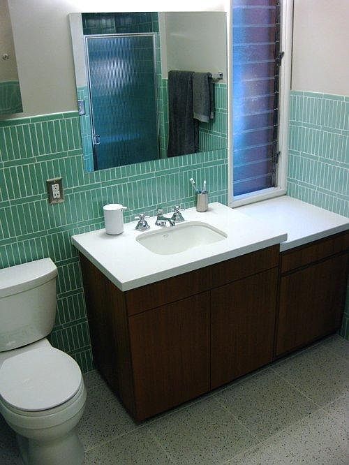 Newly renovated bathroom with Caesarstone Countertop and tea