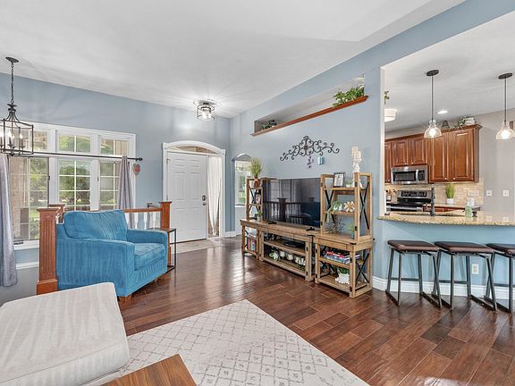 5th image of 2825 N Spring Meadow Ct