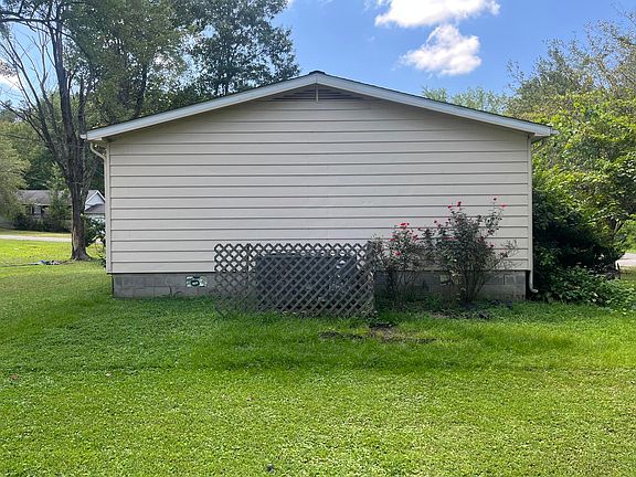 4th image of 1501 Creekside Dr