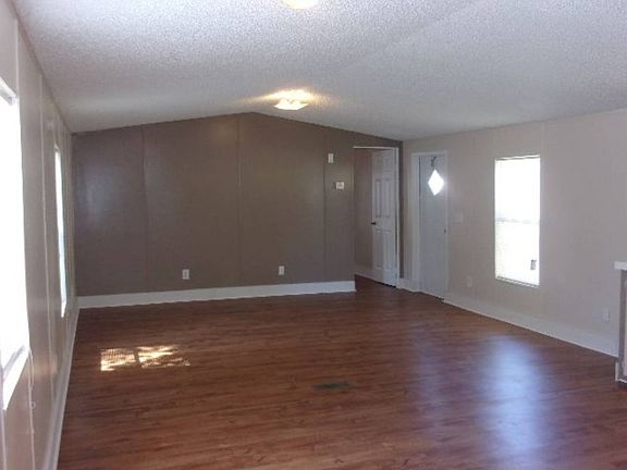 5th image of 3535 Roberts Ave Lot 193