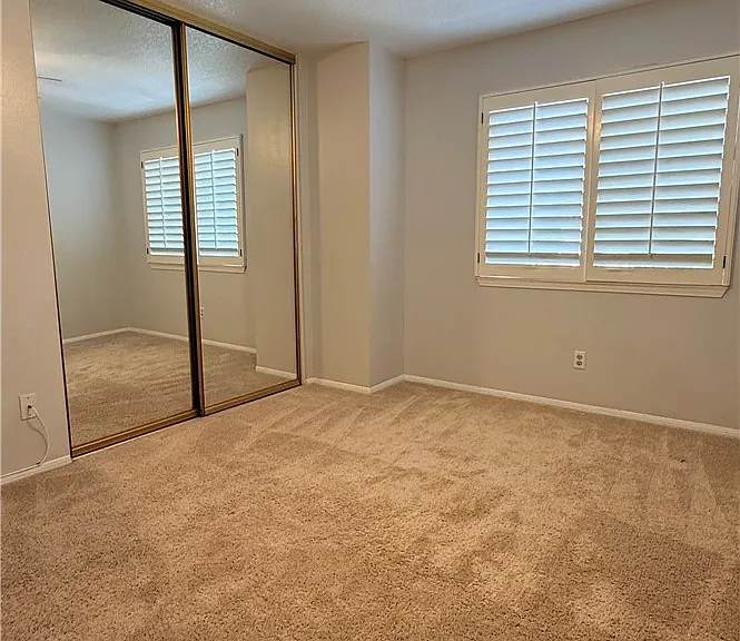 12022 Falcon Crest Way — Photo 33