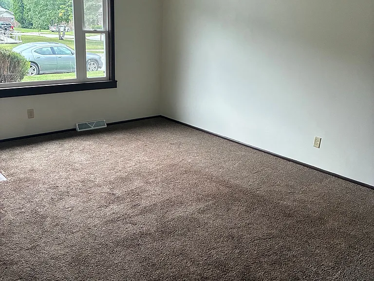 5566 Tulip Ave — Photo 8