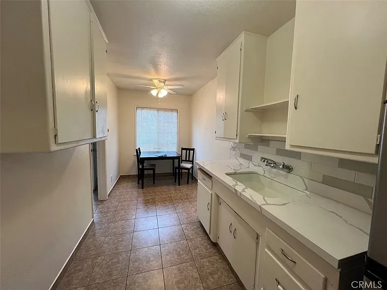 6718 Comet St — Photo 4