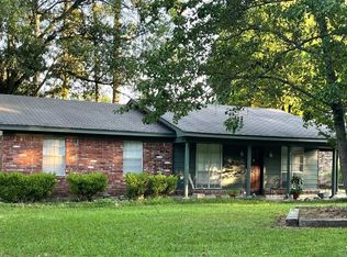 1715 Trenton Rd, Forrest City, AR 72335