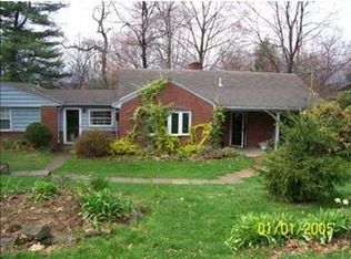 124 Elm Ln, Coraopolis, PA 15108