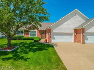 2016 Dream Dr, Normal, IL 61761