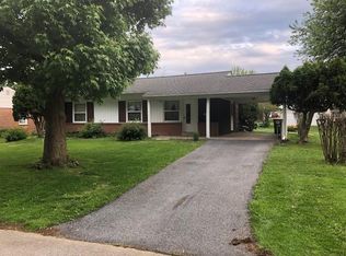 13 E Wynwood Dr, Willow Street, PA