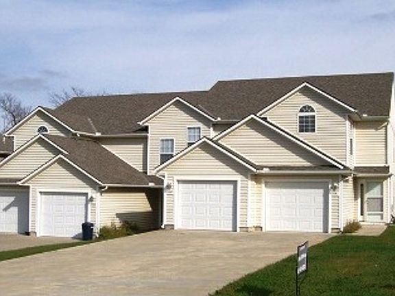 2nd image of 1201 Pebblecreek Dr APT C