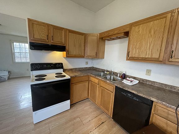 5th image of 10755 S County Road 200 W