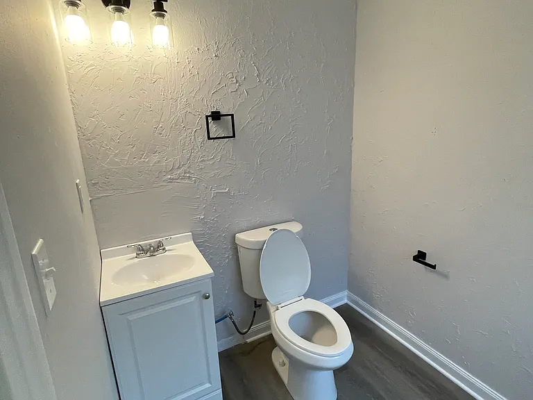 119 Hardesty Ave — Photo 14