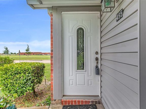 5th image of 495 Everest Dr
