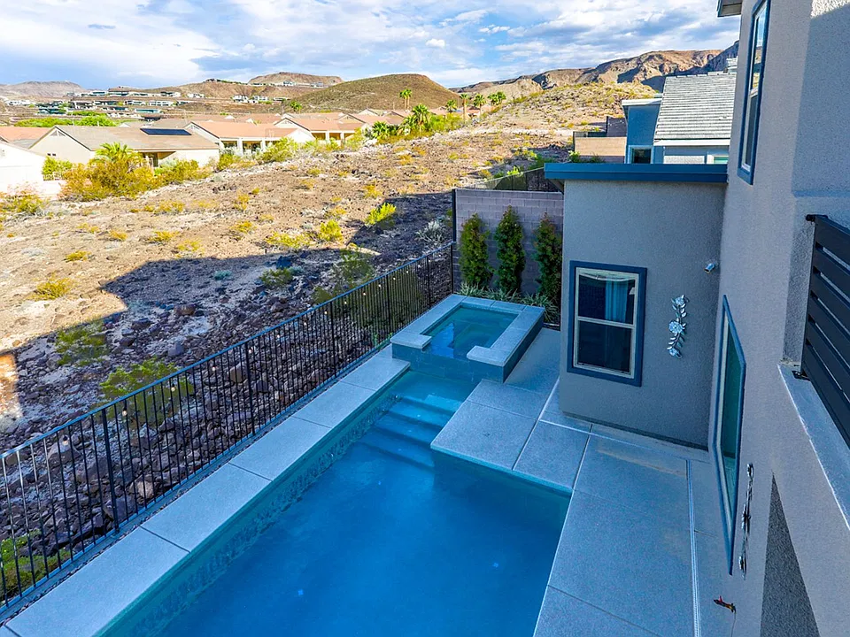 1992 Peaceful Mesa Ct