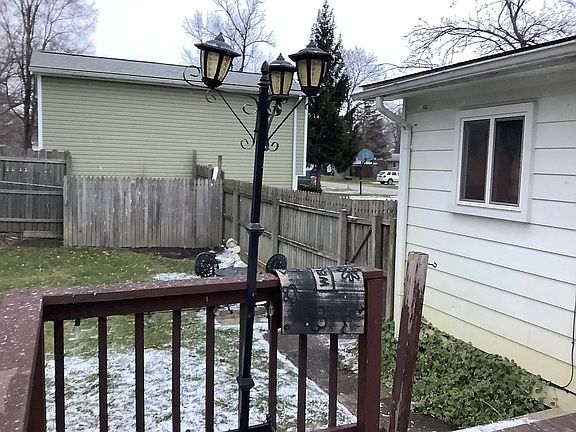 5th image of 4807 Lakeborn Dr