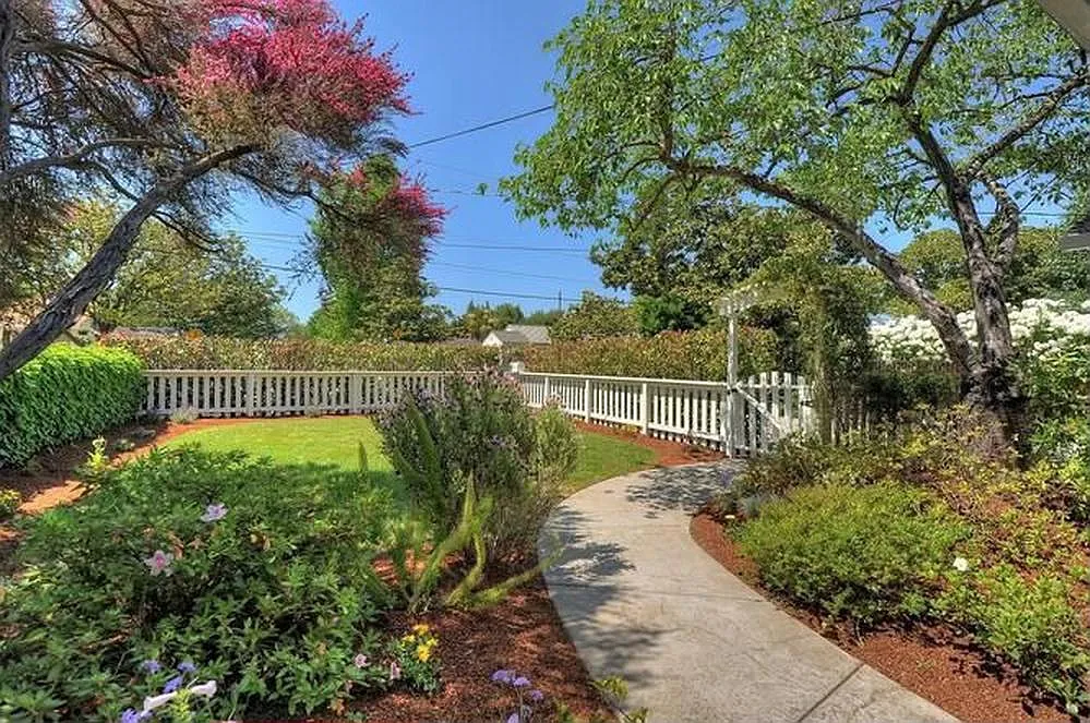 3 bed, 1400 sqft, $8,000 — Photo 4