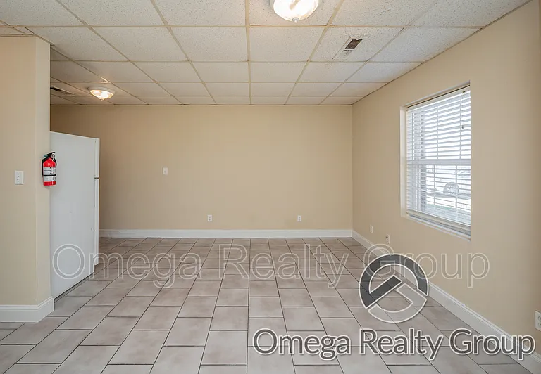 318 Percy St — Photo 16