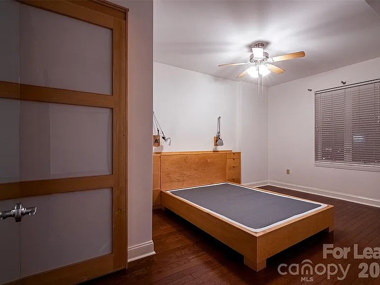 300 W 5th St #521 — Photo 7