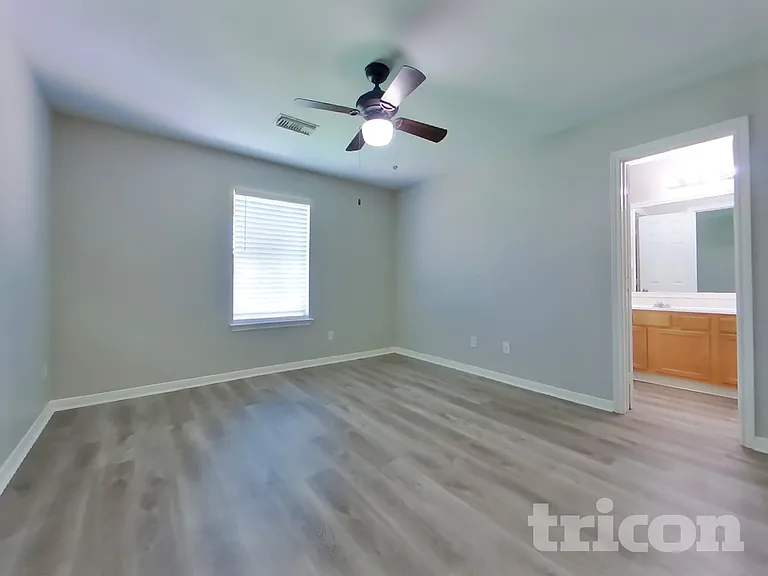 5008 Asia Ln — Photo 9