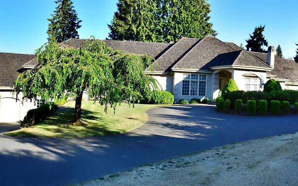 1st image of 222 68th Ave E