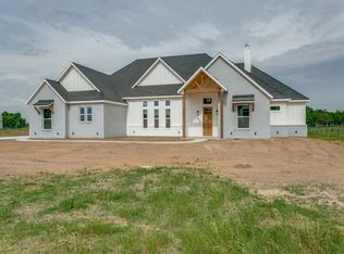 1004 Magnolia Ct, Springtown, TX 76082