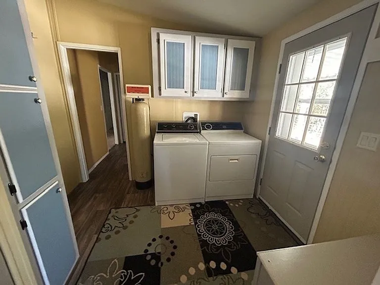 103 Silverbow Ct — Photo 15
