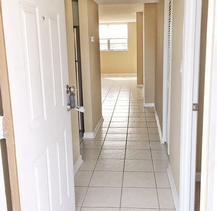 4th image of 2903 NE 163rd St APT 302