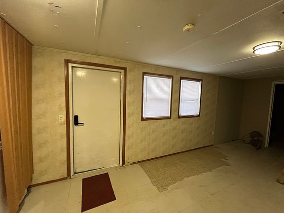 4th image of 1840 N Leverett Ave Lot 5A